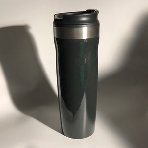 20 oz insulated black travel cup NWT